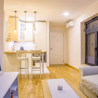 Rent of a cozy 1-room apartment, 35 m², Vračar, Belgrade, Serbia